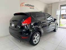 FORD FIESTA 1.6 SE HATCH 16V 2017/2017 ANDRIGO VEÍCULOS CAXIAS DO SUL / Carros no Vale