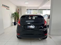 FORD FIESTA 1.6 SE HATCH 16V 2017/2017 ANDRIGO VEÍCULOS CAXIAS DO SUL / Carros no Vale