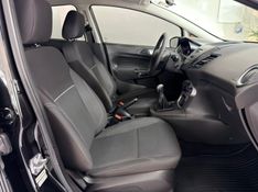 FORD FIESTA 1.6 SEL HATCH 16V 2017/2017 ANDRIGO VEÍCULOS CAXIAS DO SUL / Carros no Vale