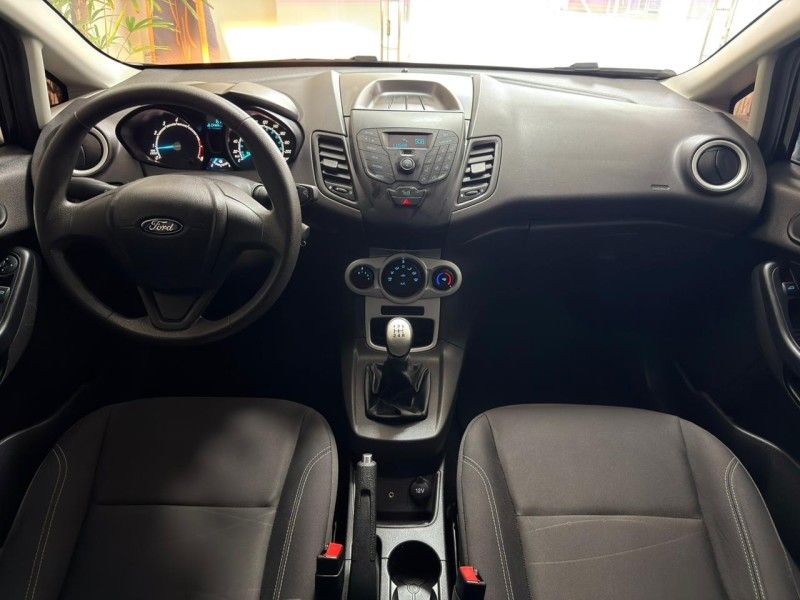 FORD FIESTA 1.6 SEL HATCH 16V 2017/2017 ANDRIGO VEÍCULOS CAXIAS DO SUL / Carros no Vale