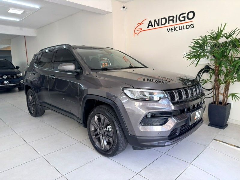 JEEP COMPASS 1.3 80 ANOS T270 16V TURBO 4X2 2021/2022 ANDRIGO VEÍCULOS CAXIAS DO SUL / Carros no Vale