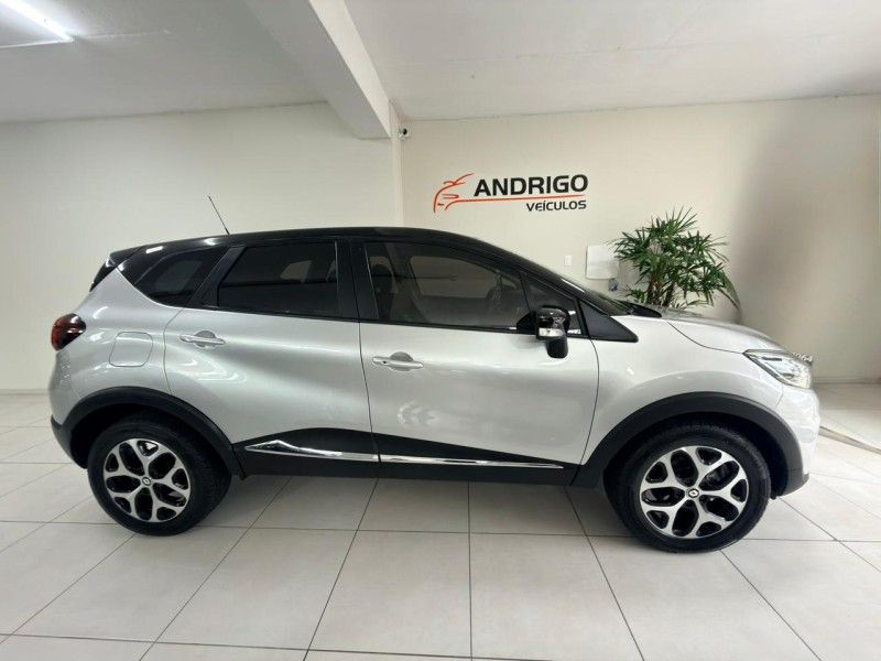 RENAULT CAPTUR 1.6 16V INTENSE 2019/2019 ANDRIGO VEÍCULOS CAXIAS DO SUL / Carros no Vale RENAULT CAPTUR 1.6 16V INTENSE 2019/2019 ANDRIGO VEÍCULOS CAXIAS DO SUL / Carros no Vale