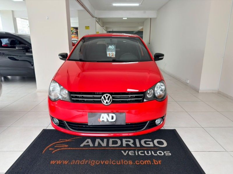 VOLKSWAGEN POLO 1.6 MI SPORTLINE 8V AUTOMATIZADO 2011/2012 ANDRIGO VEÍCULOS CAXIAS DO SUL / Carros no Vale