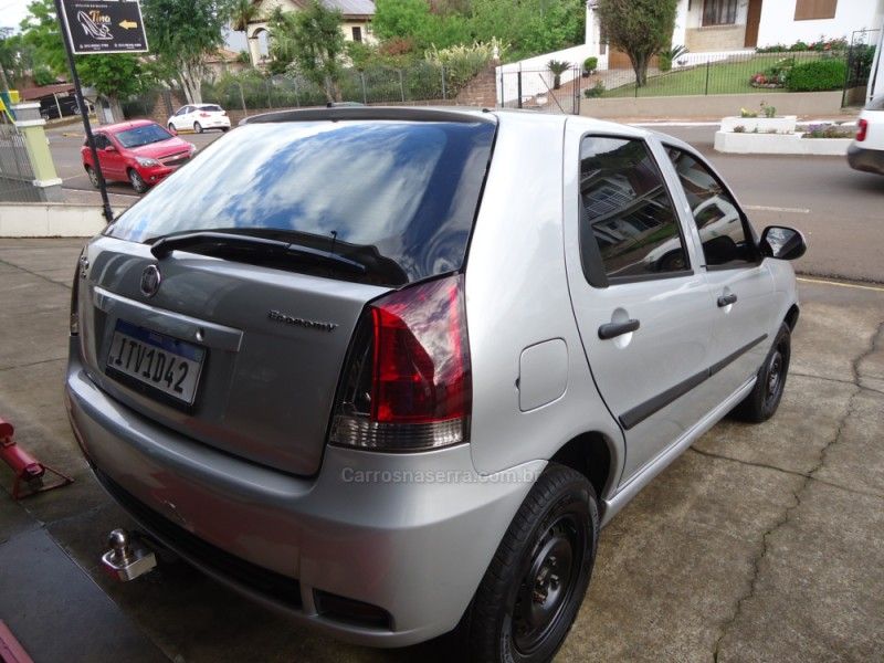 FIAT PALIO 1.0 MPI FIRE CELEBRATION ECONOMY 8V 2013/2013 BOURSCHEID CARROS E MOTOS SANTA CLARA DO SUL / Carros no Vale