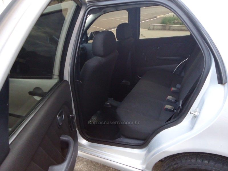 FIAT PALIO 1.0 MPI FIRE CELEBRATION ECONOMY 8V 2013/2013 BOURSCHEID CARROS E MOTOS SANTA CLARA DO SUL / Carros no Vale