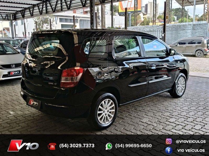 CHEVROLET SPIN 1.8 LT 8V 2012/2013 V10 VEÍCULOS CAXIAS DO SUL / Carros no Vale CHEVROLET SPIN 1.8 LT 8V 2012/2013 V10 VEÍCULOS CAXIAS DO SUL / Carros no Vale