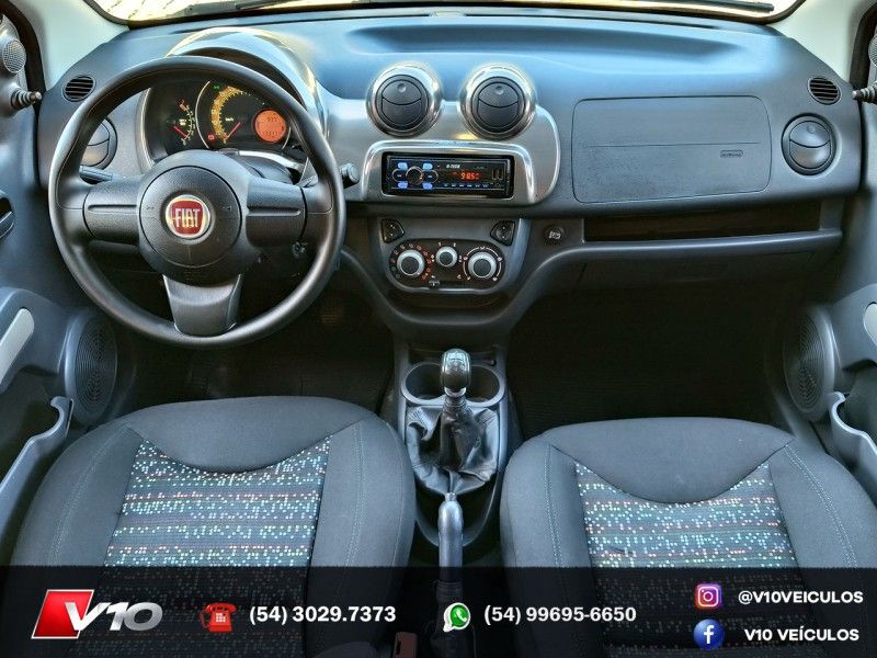 FIAT UNO 1.4 EVO ECONOMY 8V 2012/2013 V10 VEÍCULOS CAXIAS DO SUL / Carros no Vale