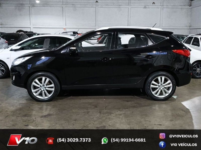 HYUNDAI IX35 2.0 MPI 4X2 16V 2011/2012 V10 VEÍCULOS CAXIAS DO SUL / Carros no Vale HYUNDAI IX35 2.0 MPI 4X2 16V 2011/2012 V10 VEÍCULOS CAXIAS DO SUL / Carros no Vale