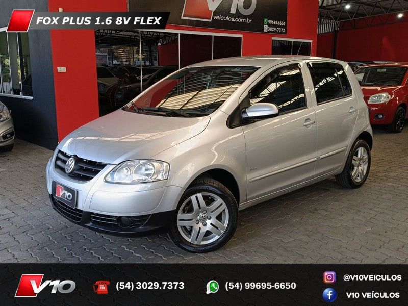 VOLKSWAGEN FOX 1.6 MI PLUS 8V 2008/2009 V10 VEÍCULOS CAXIAS DO SUL / Carros no Vale