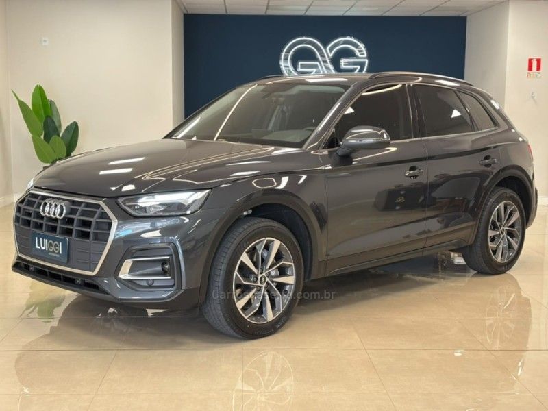 AUDI Q5 2.0 TFSI PRESTIGE QUATTRO 2022/2022 LUIGGI AUTOMÓVEIS CARLOS BARBOSA / Carros no Vale