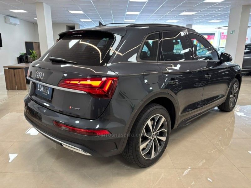 AUDI Q5 2.0 TFSI PRESTIGE QUATTRO 2022/2022 LUIGGI AUTOMÓVEIS CARLOS BARBOSA / Carros no Vale