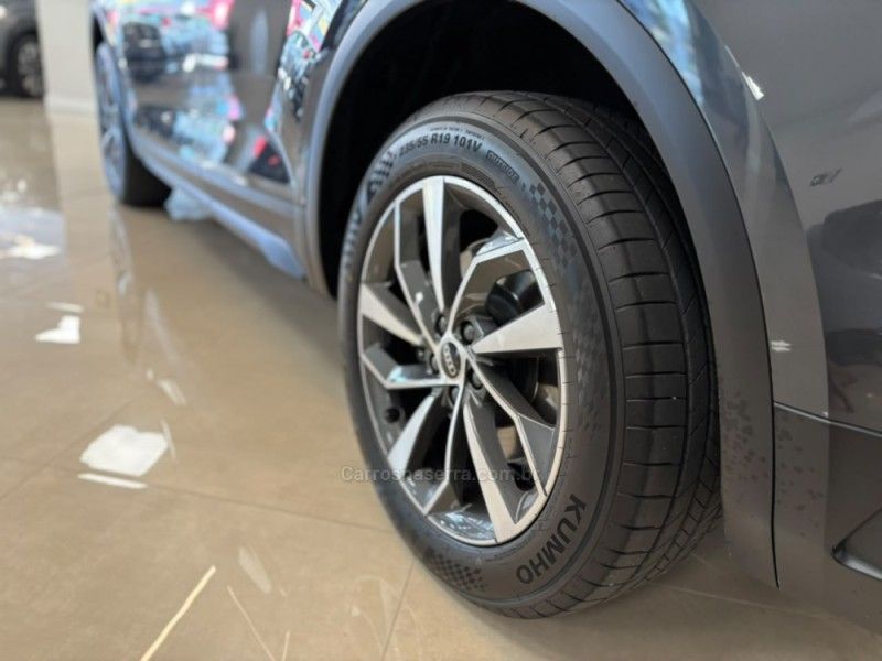 AUDI Q5 2.0 TFSI PRESTIGE QUATTRO 2022/2022 LUIGGI AUTOMÓVEIS CARLOS BARBOSA / Carros no Vale