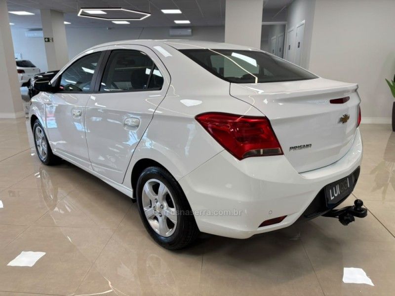 CHEVROLET PRISMA 1.4 MPFI LT 8V 2018/2019 LUIGGI AUTOMÓVEIS CARLOS BARBOSA / Carros no Vale