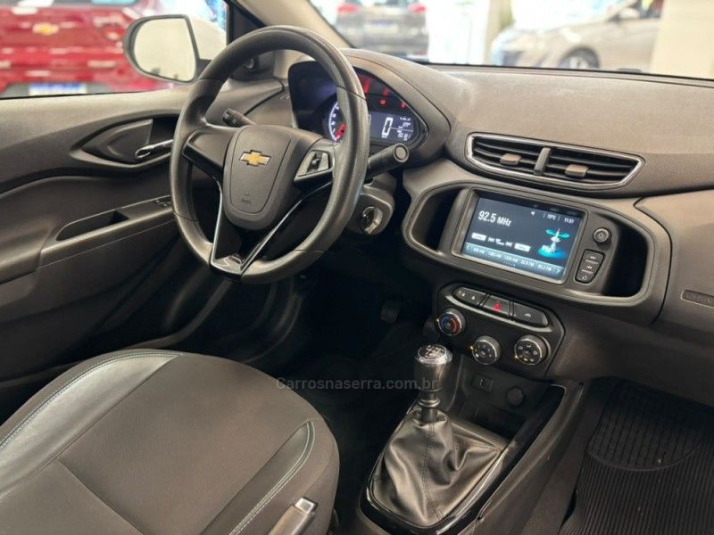 CHEVROLET PRISMA 1.4 MPFI LT 8V 2018/2019 LUIGGI AUTOMÓVEIS CARLOS BARBOSA / Carros no Vale
