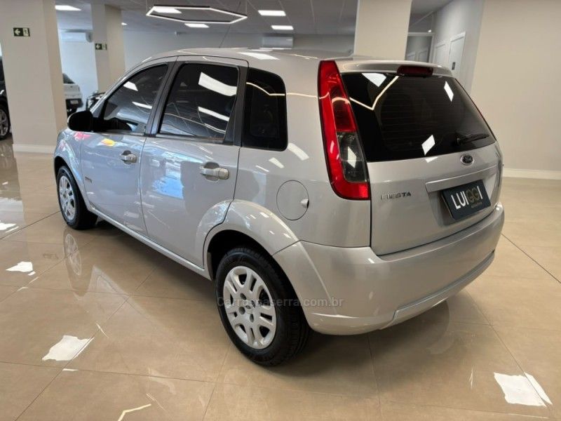 FORD FIESTA 1.6 MPI CLASS HATCH 8V 2012/2012 LUIGGI AUTOMÓVEIS CARLOS BARBOSA / Carros no Vale FORD FIESTA 1.6 MPI CLASS HATCH 8V 2012/2012 LUIGGI AUTOMÓVEIS CARLOS BARBOSA / Carros no Vale