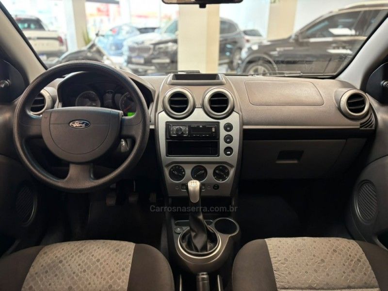 FORD FIESTA 1.6 MPI CLASS HATCH 8V 2012/2012 LUIGGI AUTOMÓVEIS CARLOS BARBOSA / Carros no Vale FORD FIESTA 1.6 MPI CLASS HATCH 8V 2012/2012 LUIGGI AUTOMÓVEIS CARLOS BARBOSA / Carros no Vale