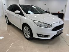FORD FOCUS 2.0 SE FASTBACK 16V 2018/2018 LUIGGI AUTOMÓVEIS CARLOS BARBOSA / Carros no Vale