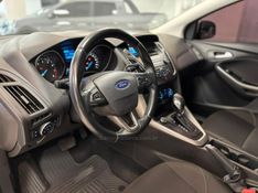 FORD FOCUS 2.0 SE FASTBACK 16V 2018/2018 LUIGGI AUTOMÓVEIS CARLOS BARBOSA / Carros no Vale