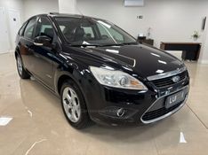 FORD FOCUS 2.0 TITANIUM HATCH 16V 2013/2013 LUIGGI AUTOMÓVEIS CARLOS BARBOSA / Carros no Vale