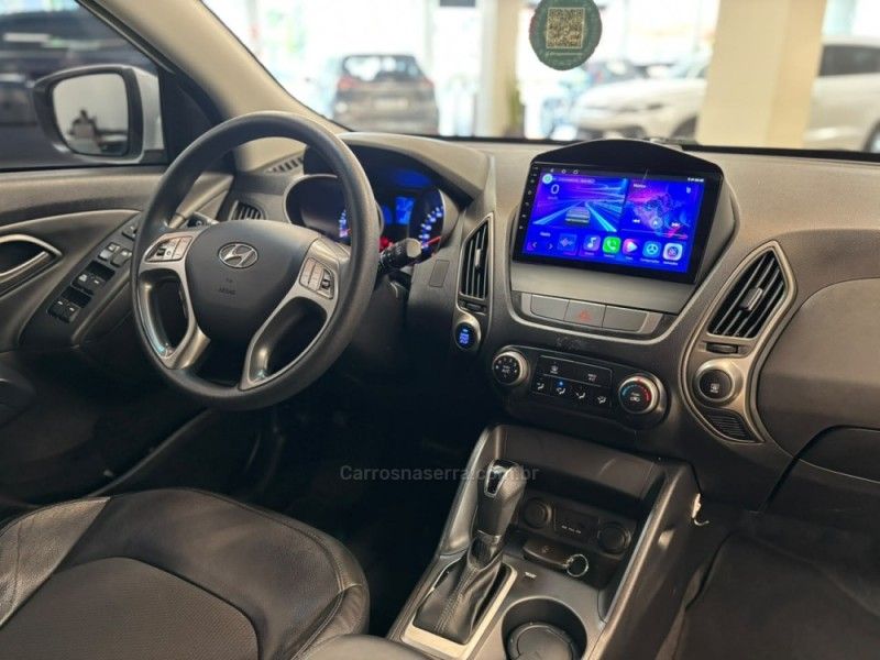HYUNDAI IX35 2.0 MPFI GLS 16V 2016/2017 LUIGGI AUTOMÓVEIS CARLOS BARBOSA / Carros no Vale HYUNDAI IX35 2.0 MPFI GLS 16V 2016/2017 LUIGGI AUTOMÓVEIS CARLOS BARBOSA / Carros no Vale