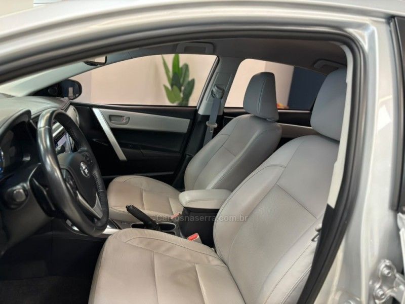 TOYOTA COROLLA 2.0 XEI 16V 2017/2018 LUIGGI AUTOMÓVEIS CARLOS BARBOSA / Carros no Vale
