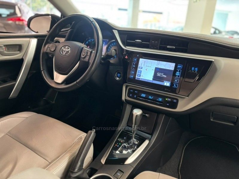 TOYOTA COROLLA 2.0 XEI 16V 2017/2018 LUIGGI AUTOMÓVEIS CARLOS BARBOSA / Carros no Vale