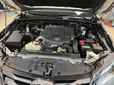 TOYOTA HILUX SW4 2.8 SRX 4X4 16V TURBO INTERCOOLER 2018/2018 LUIGGI AUTOMÓVEIS CARLOS BARBOSA / Carros no Vale