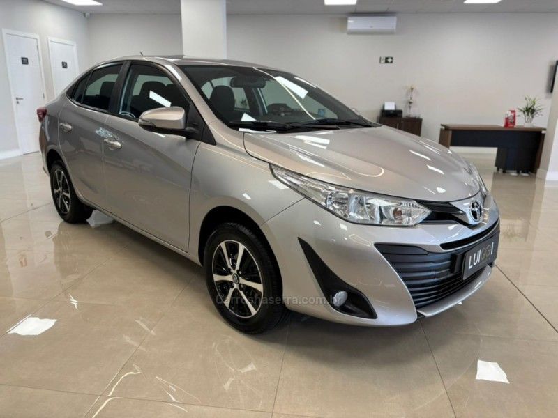 TOYOTA YARIS 1.5 XL 16V AUTOMATÍCO 2019/2020 LUIGGI AUTOMÓVEIS CARLOS BARBOSA / Carros no Vale TOYOTA YARIS 1.5 XL 16V AUTOMATÍCO 2019/2020 LUIGGI AUTOMÓVEIS CARLOS BARBOSA / Carros no Vale