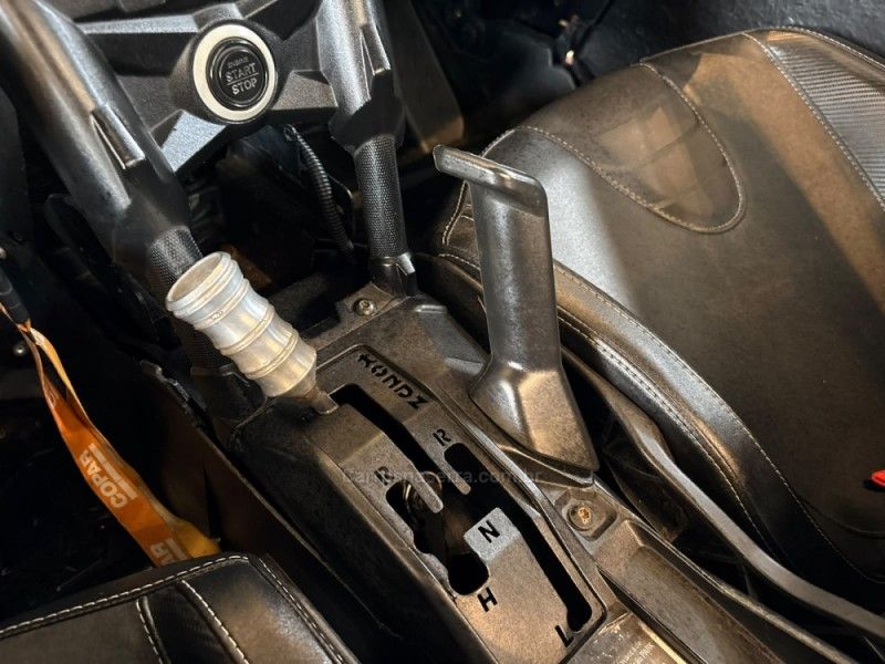 CAN-AM MAVERICK XRS X3 XRS TURBO RR SMART SHOX 2018/2018 AUTOGRIF MOTORS CAMPO BOM / Carros no Vale CAN-AM MAVERICK XRS X3 XRS TURBO RR SMART SHOX 2018/2018 AUTOGRIF MOTORS CAMPO BOM / Carros no Vale