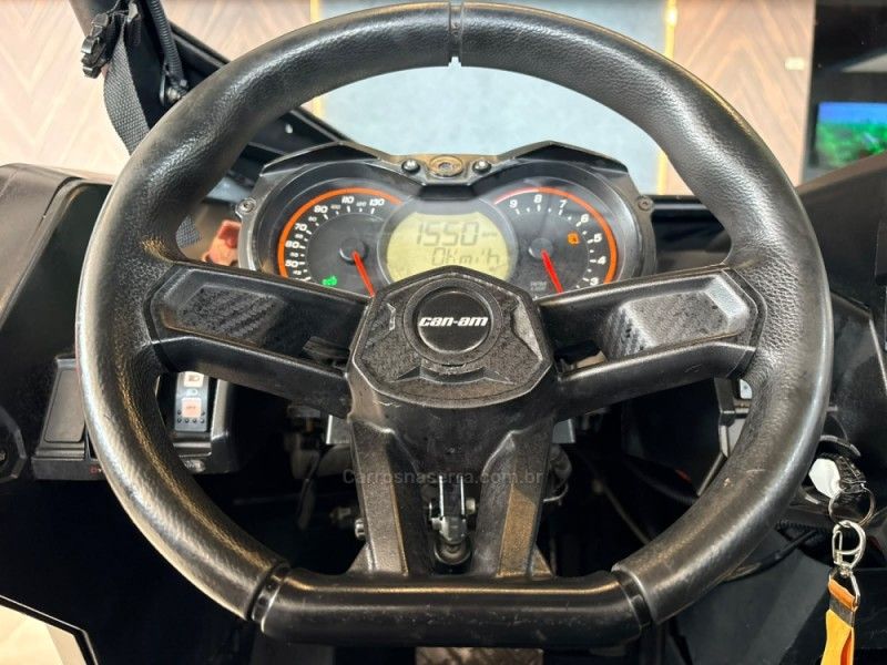 CAN-AM MAVERICK XRS X3 XRS TURBO RR SMART SHOX 2018/2018 AUTOGRIF MOTORS CAMPO BOM / Carros no Vale CAN-AM MAVERICK XRS X3 XRS TURBO RR SMART SHOX 2018/2018 AUTOGRIF MOTORS CAMPO BOM / Carros no Vale