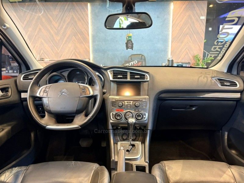 CITROËN C4 LOUNGE 1.6 EXCLUSIVE 16V TURBO 2015/2015 AUTOGRIF MOTORS CAMPO BOM / Carros no Vale CITROËN C4 LOUNGE 1.6 EXCLUSIVE 16V TURBO 2015/2015 AUTOGRIF MOTORS CAMPO BOM / Carros no Vale