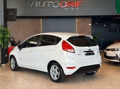 FORD FIESTA 1.6 SEL HATCH 16V 2017/2017 AUTOGRIF MOTORS CAMPO BOM / Carros no Vale