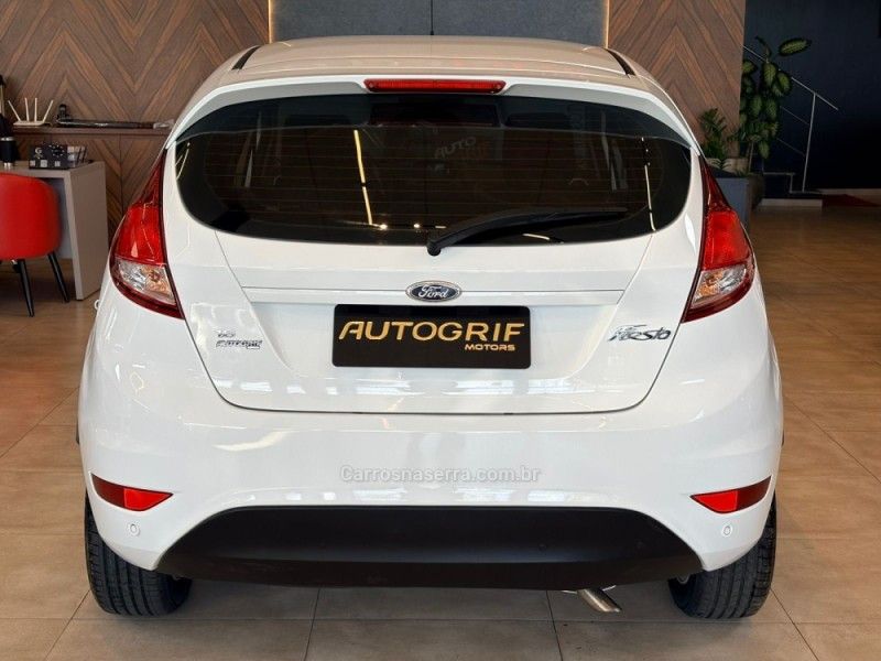 FORD FIESTA 1.6 SEL HATCH 16V 2017/2017 AUTOGRIF MOTORS CAMPO BOM / Carros no Vale FORD FIESTA 1.6 SEL HATCH 16V 2017/2017 AUTOGRIF MOTORS CAMPO BOM / Carros no Vale