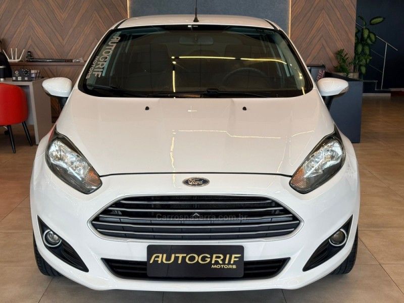 FORD FIESTA 1.6 SEL HATCH 16V 2017/2017 AUTOGRIF MOTORS CAMPO BOM / Carros no Vale FORD FIESTA 1.6 SEL HATCH 16V 2017/2017 AUTOGRIF MOTORS CAMPO BOM / Carros no Vale