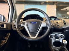 FORD FIESTA 1.6 SEL HATCH 16V 2017/2017 AUTOGRIF MOTORS CAMPO BOM / Carros no Vale