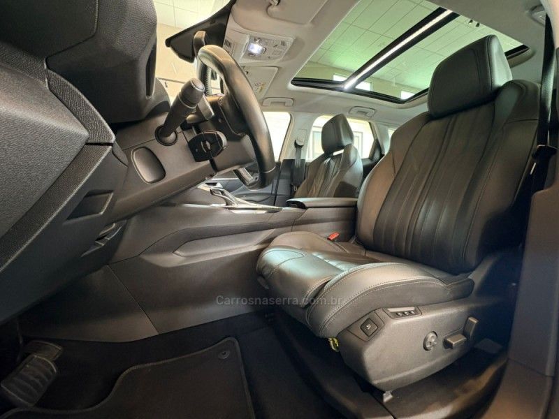 PEUGEOT 3008 1.6 GRIFFE PACK THP 16V 2020/2020 AUTOGRIF MOTORS CAMPO BOM / Carros no Vale PEUGEOT 3008 1.6 GRIFFE PACK THP 16V 2020/2020 AUTOGRIF MOTORS CAMPO BOM / Carros no Vale
