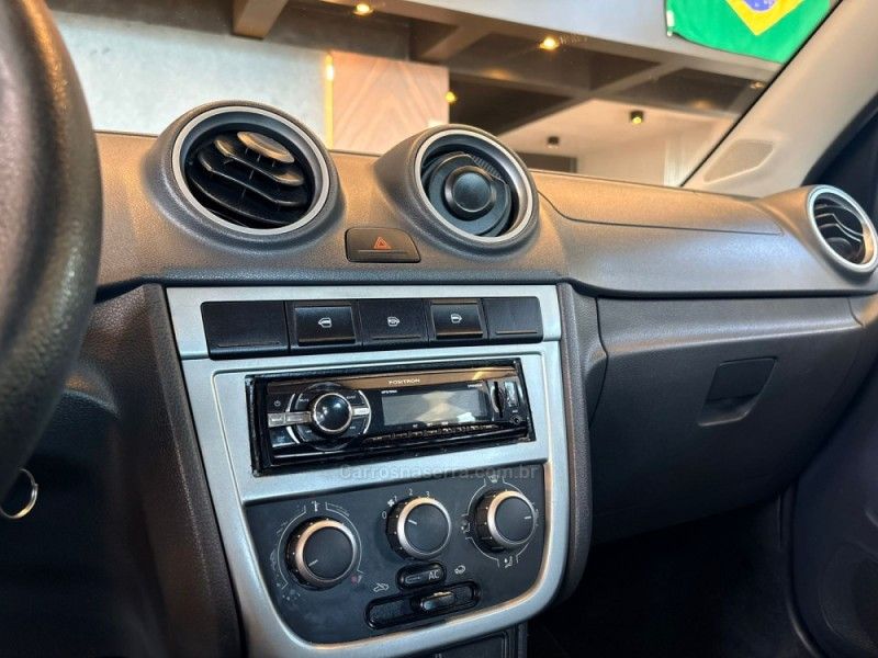VOLKSWAGEN GOL 1.0 MI 8V G.IV 2013/2013 AUTOGRIF MOTORS CAMPO BOM / Carros no Vale VOLKSWAGEN GOL 1.0 MI 8V G.IV 2013/2013 AUTOGRIF MOTORS CAMPO BOM / Carros no Vale