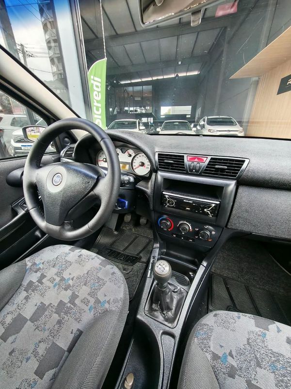 Fiat Stilo 1.8/ Connect 8V 103cv 2002/2003 RENNER AUTOMÓVEIS LAJEADO / Carros no Vale Fiat Stilo 1.8/ Connect 8V 103cv 2002/2003 RENNER AUTOMÓVEIS LAJEADO / Carros no Vale
