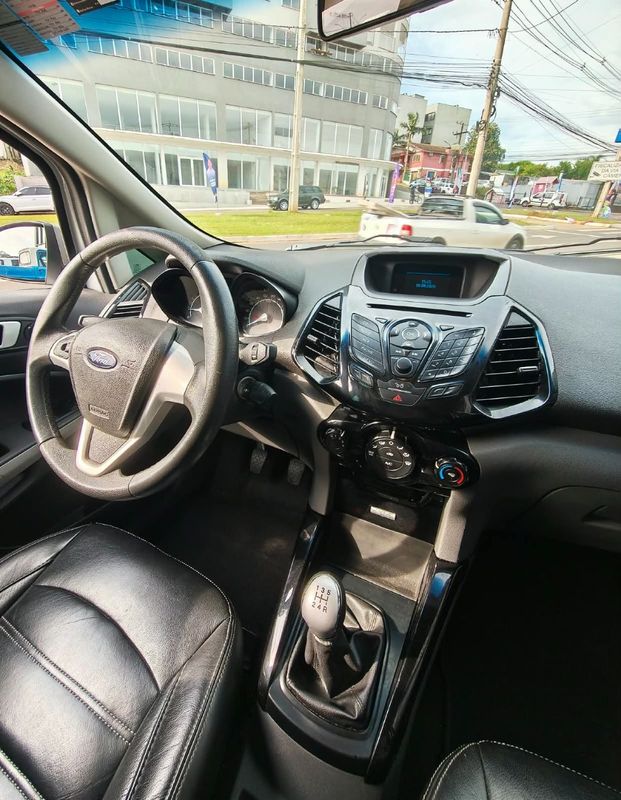 Ford EcoSport FREESTYLE 1.6 16V 2013/2014 RENNER AUTOMÓVEIS LAJEADO / Carros no Vale