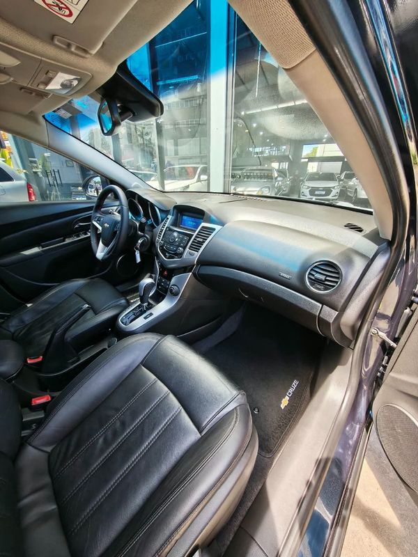 CHEVROLET CRUZE LT 1.8 16V FlexPower 2015/2015 RENNER AUTOMÓVEIS LAJEADO / Carros no Vale
