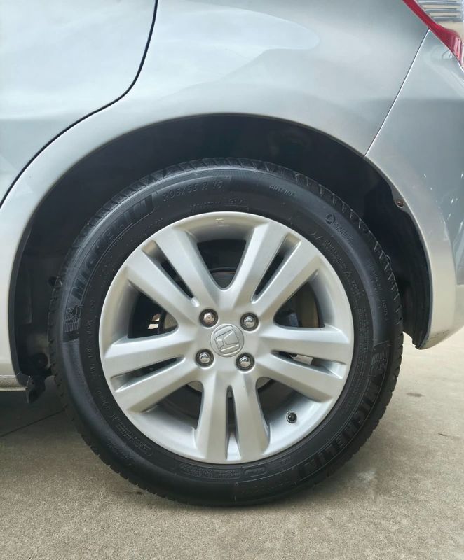 Honda Fit EXL 1.5 /one 16V 2009/2009 RENNER AUTOMÓVEIS LAJEADO / Carros no Vale
