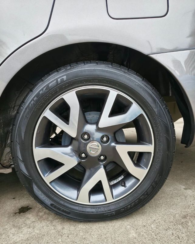 Nissan VERSA SL 1.6 16V FlexStart 2016/2017 RENNER AUTOMÓVEIS LAJEADO / Carros no Vale
