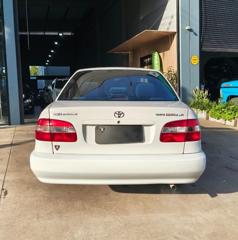 Toyota Corolla XEi 1.8/ 16V 2002/2002 RENNER AUTOMÓVEIS LAJEADO / Carros no Vale