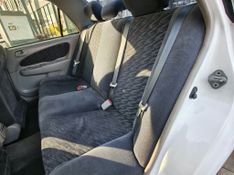 Toyota Corolla XEi 1.8/ 16V 2002/2002 RENNER AUTOMÓVEIS LAJEADO / Carros no Vale