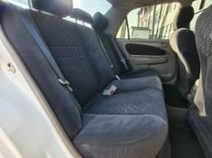 Toyota Corolla XEi 1.8/ 16V 2002/2002 RENNER AUTOMÓVEIS LAJEADO / Carros no Vale