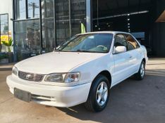 Toyota Corolla XEi 1.8/ 16V 2002/2002 RENNER AUTOMÓVEIS LAJEADO / Carros no Vale