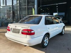 Toyota Corolla XEi 1.8/ 16V 2002/2002 RENNER AUTOMÓVEIS LAJEADO / Carros no Vale