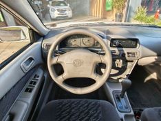 Toyota Corolla XEi 1.8/ 16V 2002/2002 RENNER AUTOMÓVEIS LAJEADO / Carros no Vale