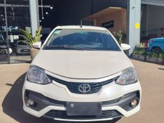 Toyota ETIOS XLS Sedan 1.5 16V 2017/2018 RENNER AUTOMÓVEIS LAJEADO / Carros no Vale