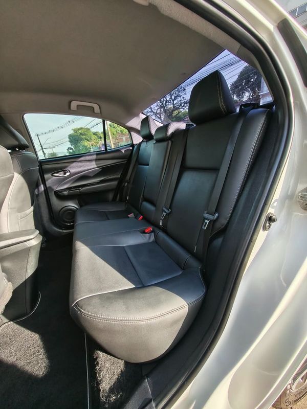 Toyota YARIS XS Connect Sedan 1.5 16V 2020/2021 RENNER AUTOMÓVEIS LAJEADO / Carros no Vale Toyota YARIS XS Connect Sedan 1.5 16V 2020/2021 RENNER AUTOMÓVEIS LAJEADO / Carros no Vale
